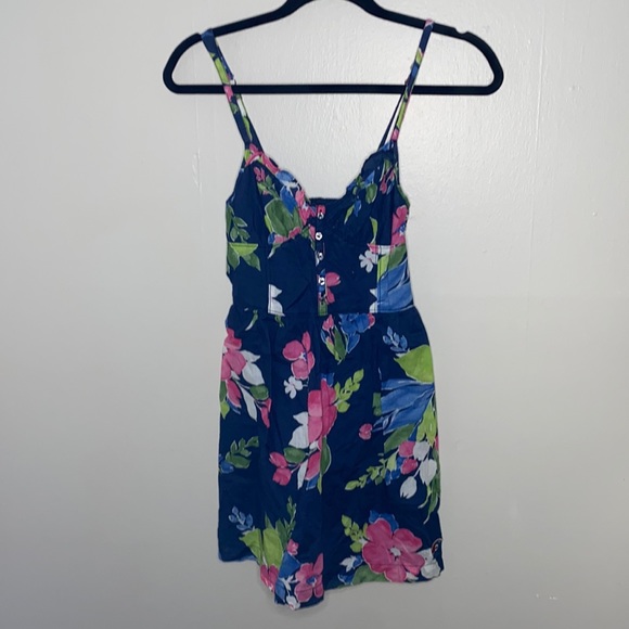 🎱Hollister floral dress! - Picture 2 of 7